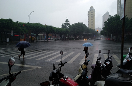 暴雨黃色預警