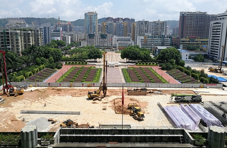 地下停車場建設(shè)有序進行