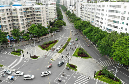 道路綠意常駐