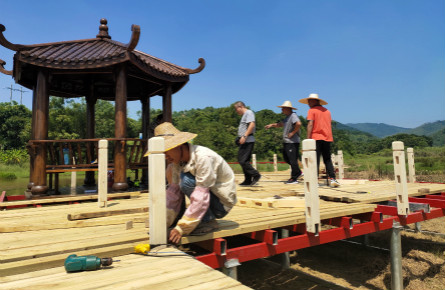 龍華特色花卉苗木示范區(qū)增設棧道