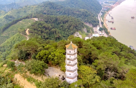 改造允升塔登山道