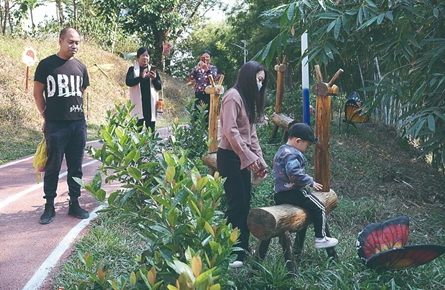 這里的鄉(xiāng)村 成了“動物園”