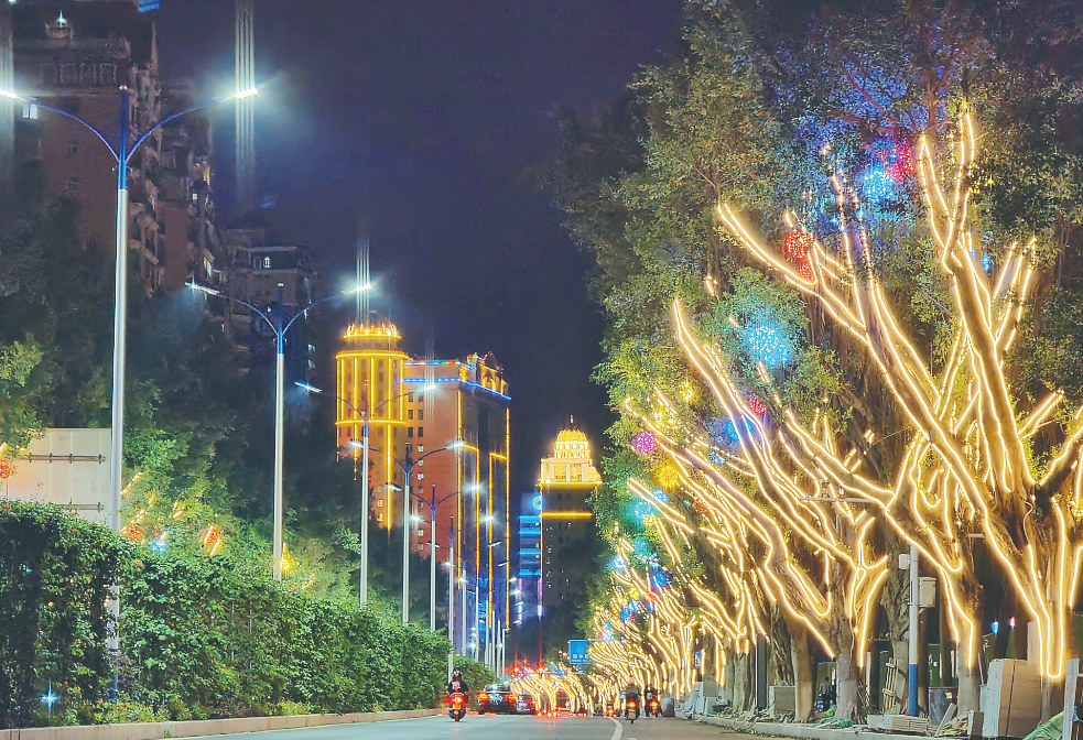 絢麗燈光 照亮城市夜景