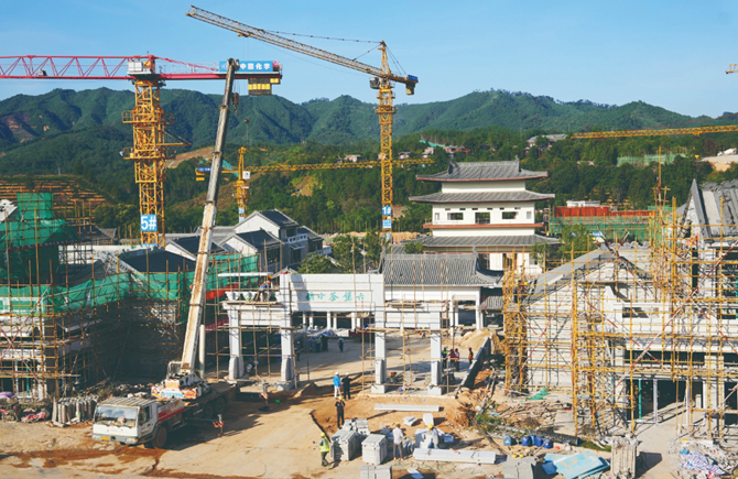 加緊建設(shè) 六堡小鎮(zhèn)